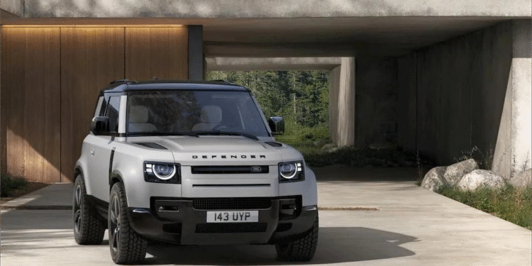 Defender Sport, primul SUV electric de la Land Rover