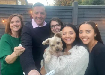 Un celebru comentator sportiv, despre drama prin care trece. Soția și două fiice i-au fost ucise!