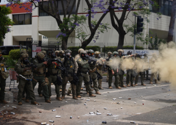 Los Angeles sub asediu: Revolte anti-ICE, intervenție federală și o societate polarizată