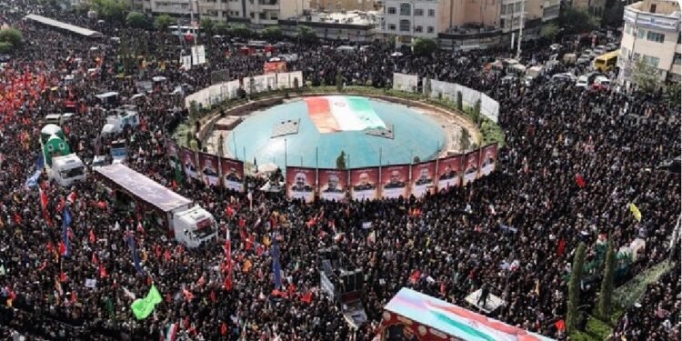 Funeralii naționale la Teheran pentru comandanții militari și oamenii de știință uciși de bombardamentele israeliene