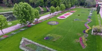 Buncăr antiatomic la gradina botanică din Craiova