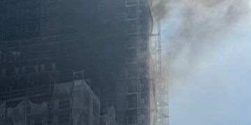 Incendiu puternic într-un zgârie-nori aflat în construcție în Berlin