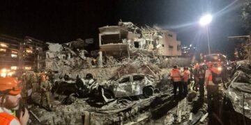 Iranul și Israelul se confruntă cu valuri de rachete și explozii