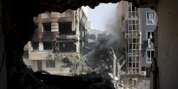 Război deschis între Iran și Israel: schimburi masive de rachete, zeci de morți, riscul extinderii conflictului