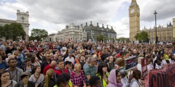 Britanicii devin minoritari în țara lor, din cauza migrației