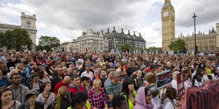 Britanicii devin minoritari în țara lor, din cauza migrației