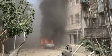 Mașini capcană detonate la Teheran