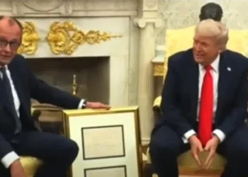 Cadoul primit de Trump de la Merz: „Caligrafia este cu adevărat senzațională”