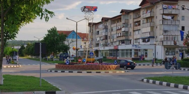 Trei elevi din Motru, condamnați după ce au tâlhărit un coleg în drum spre școală