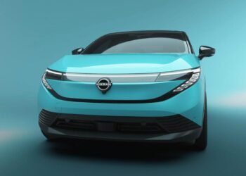 Noi imagini cu viitorul Nissan Leaf