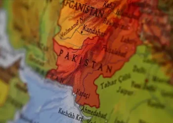 Atac cu bombă asupra unui convoi militar în Pakistan