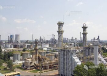 Nouă salariați intoxicați cu monoxid de carbon și hidrogen sulfurat