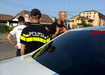 Cine a fost prins de polițiști cu 196 km/h