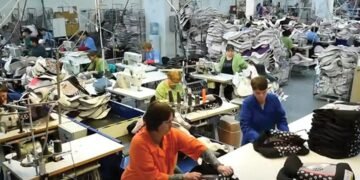 Sute de concedieri anunță o fabrică din România