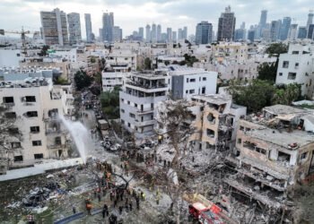 Chinezii, sfătuiți să plece din Israel