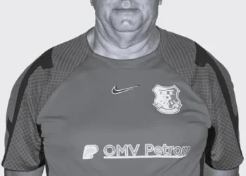 A fost campion al României cu Universitatea Craiova!