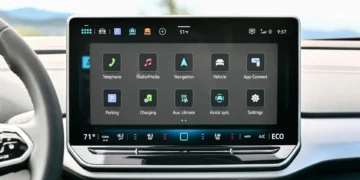 Volkswagen recunoaște greșeala: Butoanele fizice revin pe volan și bord