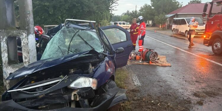 Doi tineri și-au pierdut viața într-un accident cumplit
