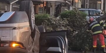 Patru mașini avariate, pe un bulevard din Craiova