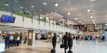 13 moldoveni expulzați din Polonia: Repatriați cu un zbor charter în urma unei operațiuni comune cu Frontex