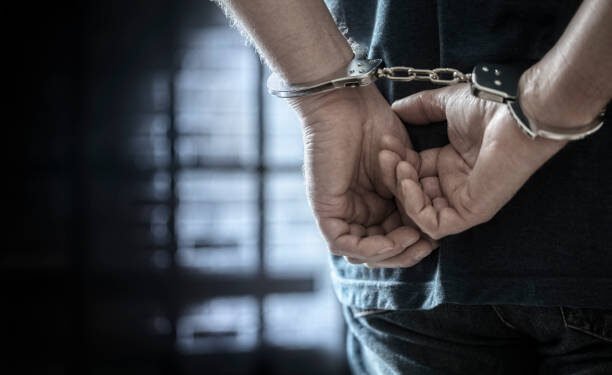 O funcționară publică din Gorj, urmărită și terorizată timp de 13 ani. Condamnare redusă!