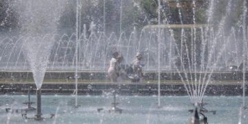 Zile de foc și nopți tropicale în Oltenia