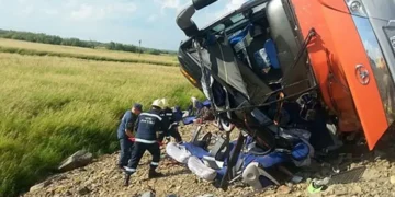 Un autobuz cu mineri s-a prăbușit. 13 oameni au murit