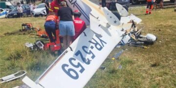 Un planor s-a prăbușit – pilotul a murit, pasagerul este în stare gravă