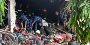 Un avion militar s-a prăbușit peste o școală – cel puțin 16 morți și peste 100 de răniți