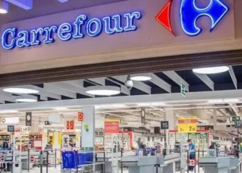 Carrefour a vândut 1.200 de magazine