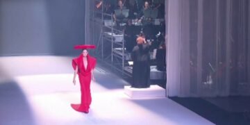 Chanel a marcat 110 ani de creații haute couture, la săptămâna modei de la Paris