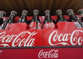 Trump anunță că a convins Coca-Cola să revină la zahărul natural în SUA: „E mai bun!”