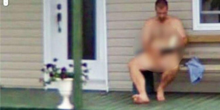 Google, obligată să plătească despăgubiri după ce un bărbat a fost fotografiat gol în curtea sa și a apărut pe Street View