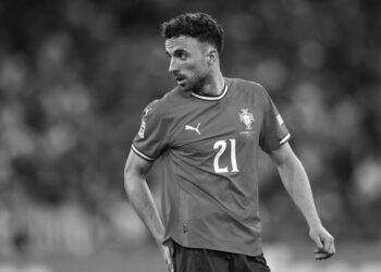 Doi mari fotbaliști au murit azi-noapte