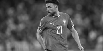 Doi mari fotbaliști au murit azi-noapte