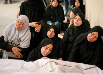 Fără pace în Gaza: cimitire profanate, civili uciși și negocieri în impas