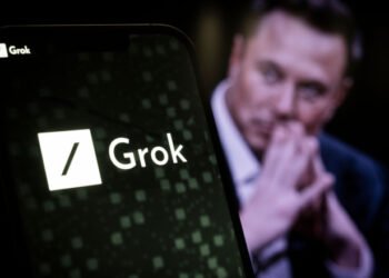 💣 Grok intră în serviciul Pentagonului: Contract de 200 milioane $ pentru AI-ul lui Elon Musk, în ciuda scandalului recent