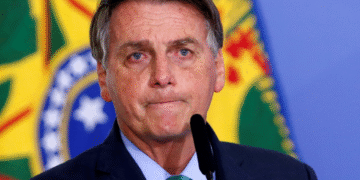 🔒 Brățară electronică pentru Bolsonaro și tensiuni cu SUA: Tentativă de lovitură de stat sau scenariu politic?