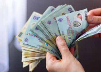 Directorul unei companii de stat și-a redus salariul