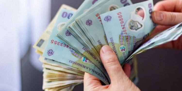 Directorul unei companii de stat și-a redus salariul