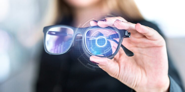 Explozie pe piața ochelarilor inteligenți: Vânzările vor depăși 1 milion de unități în 2025!
