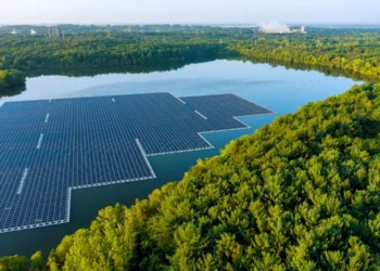 Panouri solare pe apă, în Oltenia. Vezi unde!