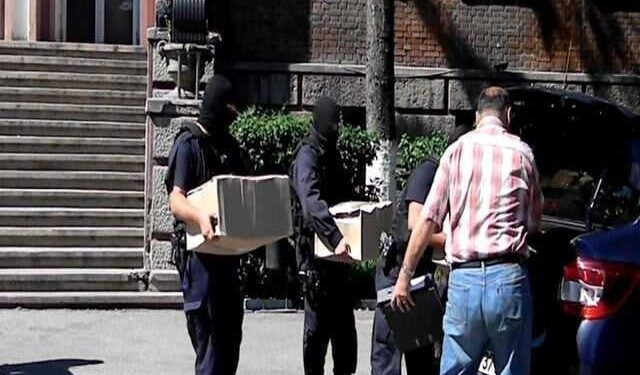 Și-a anunțat tatăl că sunt percheziții la exploatarea minieră