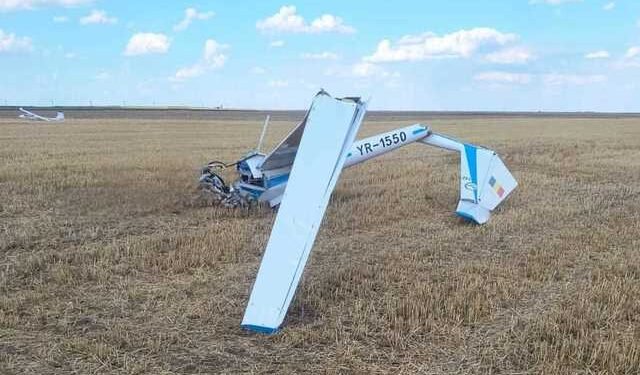 Planor prăbușit lângă Caracal. Pilotul avea 24 de ani!
