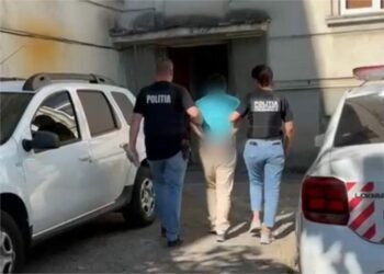 Craiovean băgat la zdup. A reclamat 19 polițiști!