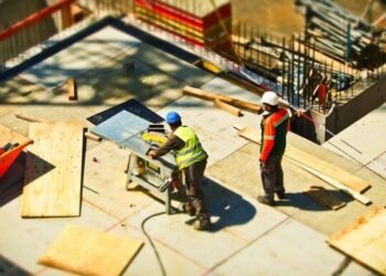 Un muncitor român a murit după ce i s-a făcut rău de la căldură și nu a primit ajutor medical