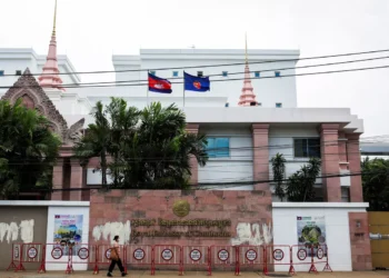 Tensiuni explozive între Thailanda și Cambodgia: Rachete, atacuri aeriene și ambasadori expulzați