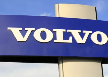 Directorul Volvo cere UE să elimine taxele vamale pentru mașinile americane