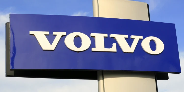 Directorul Volvo cere UE să elimine taxele vamale pentru mașinile americane