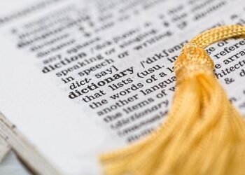 Cambridge English Dictionary adaugă peste 6.000 de cuvinte noi în 2025: de la „Skibidi” la „Delulu”